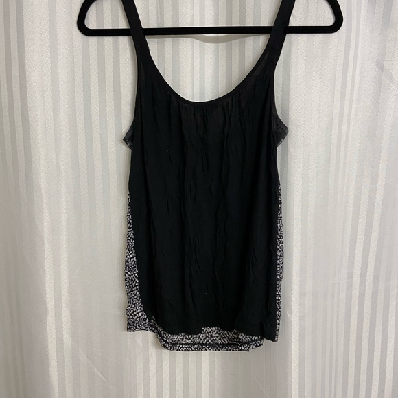 Express Zipper Tank - Size Medium - Picture 5 of 5
